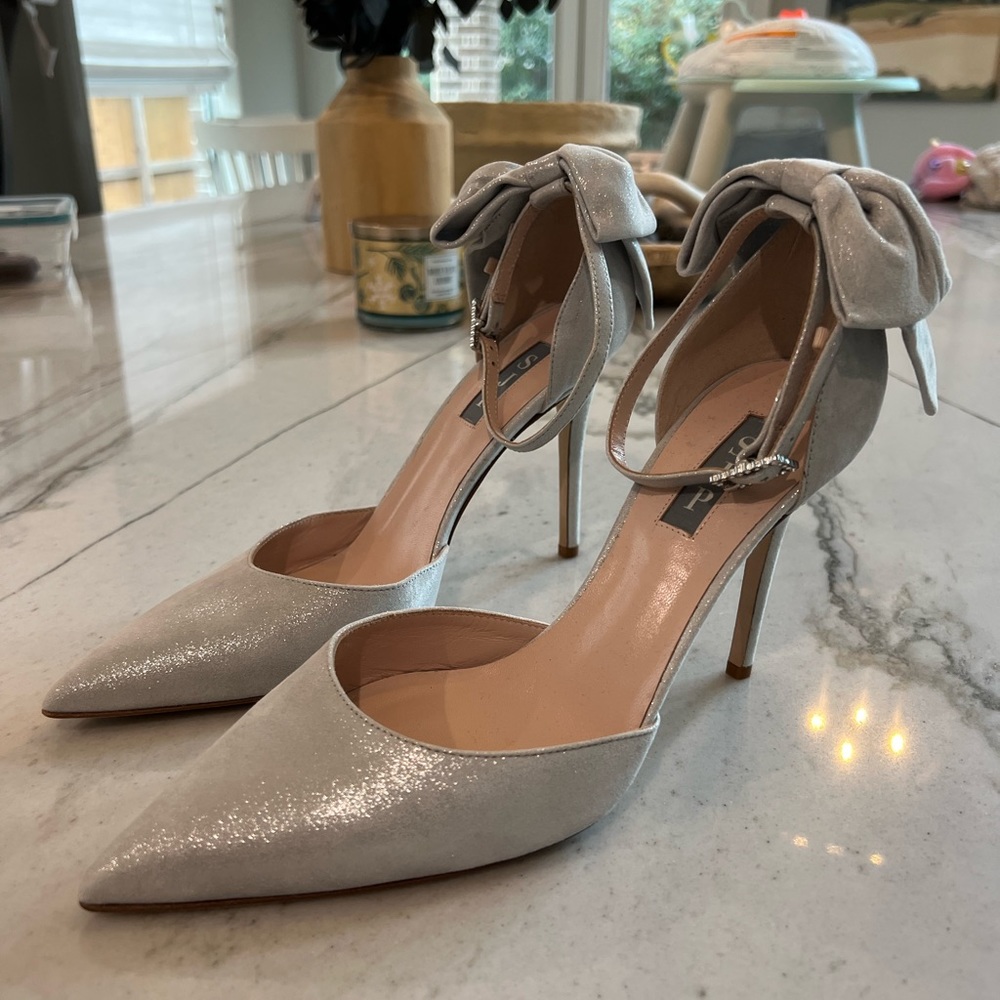 SJP Trance Bow Ankle Pumps